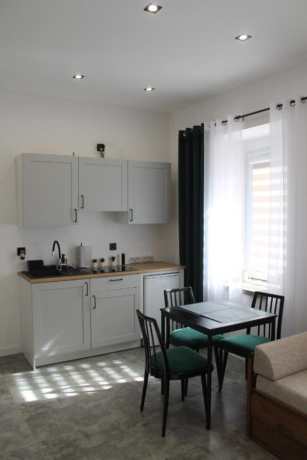 Apartament Z Historia 옐레니아구라 외부 사진