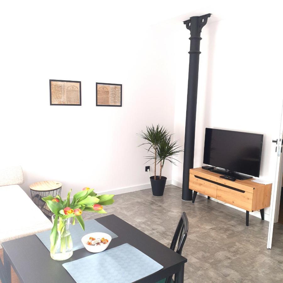 Apartament Z Historia 옐레니아구라 외부 사진